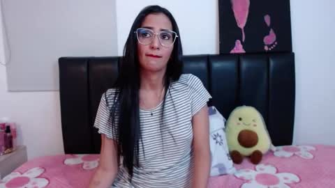 Snapshot of karlota_hank chatting on 03/17/26, 04:43 Karlis online show from 03/17/26, 04:43