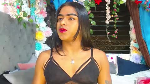 KARLY.  online show from 11/17/25, 06:08