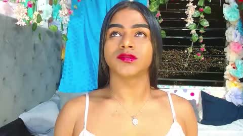 KARLY.  online show from 11/18/25, 01:22