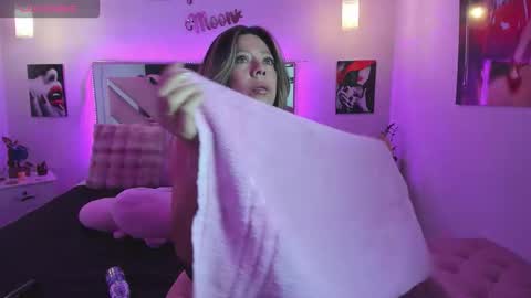 Karly Moonns online show from 11/14/25, 08:51