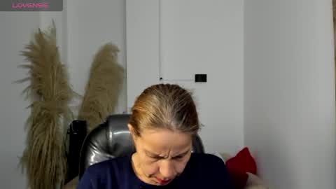 KARLYE online show from 04/01/26, 02:12