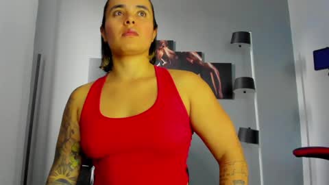 Snapshot of karlyjons_ chatting on 12/01/24, 04:29   online show from 12/01/24, 04:29