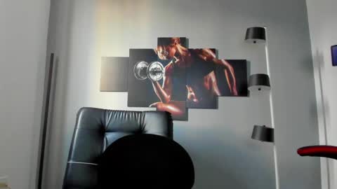 Snapshot of karlyjons_ chatting on 12/05/24, 04:23   online show from 12/05/24, 04:23