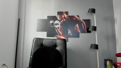 Snapshot of karlyjons_ chatting on 02/01/25, 07:02   online show from 02/01/25, 07:02