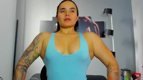 Snapshot of karlyjons_ chatting on 02/06/25, 04:14   online show from 02/06/25, 04:14