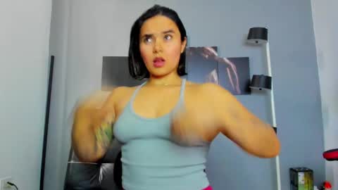 Snapshot of karlyjons_ chatting on 03/05/25, 04:13   online show from 03/05/25, 04:13