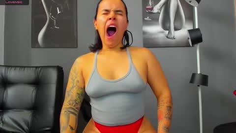 Snapshot of karlyjons_ chatting on 10/03/25, 04:59   online show from 10/03/25, 04:59