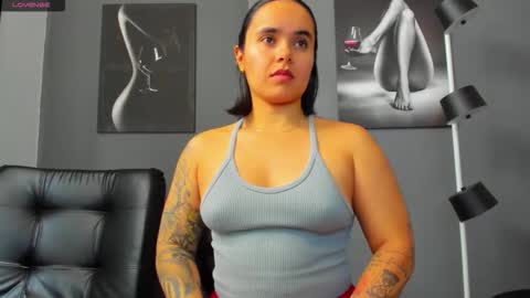 Snapshot of karlyjons_ chatting on 10/11/25, 07:01   online show from 10/11/25, 07:01