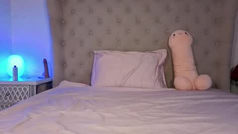 Snapshot of karmarosexx chatting on 11/02/25, 10:39 KarmaRosexx online show from 11/02/25, 10:39