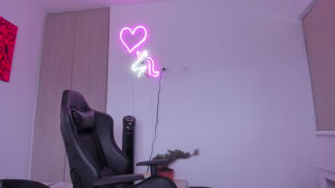 Snapshot of karodu chatting on 02/06/25, 08:13 Karo online show from 02/06/25, 08:13