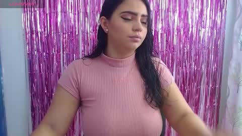 Snapshot of karol_09 chatting on 12/28/24, 02:43 karol 09 online show from 12/28/24, 02:43