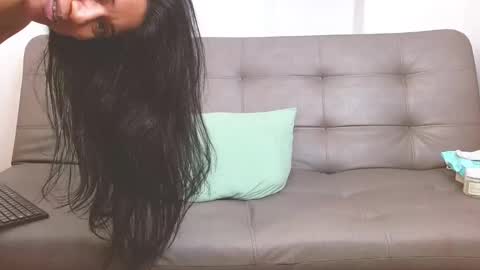 Snapshot of karol_ebony chatting on 03/02/25, 04:50 karolina  online show from 03/02/25, 04:50