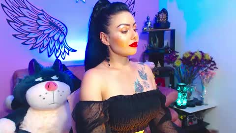 Snapshot of karol_kennedy chatting on 03/06/26, 05:48 Karol Kenedy online show from 03/06/26, 05:48