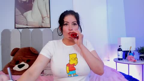 Snapshot of karol_page1 chatting on 12/15/24, 10:07 KAROL online show from 12/15/24, 10:07