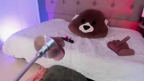 Snapshot of karol_page1 chatting on 11/30/25, 03:54 KAROL online show from 11/30/25, 03:54