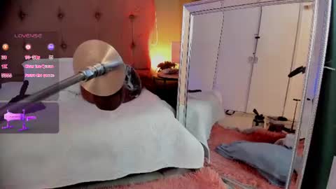 KAROL  online show from 06/14/26, 02:24