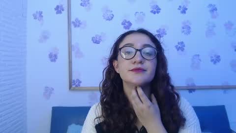 Karol online show from 04/17/26, 01:58