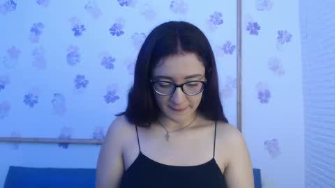 Karol online show from 04/27/26, 02:15