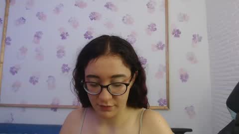 Karol online show from 05/03/26, 01:28