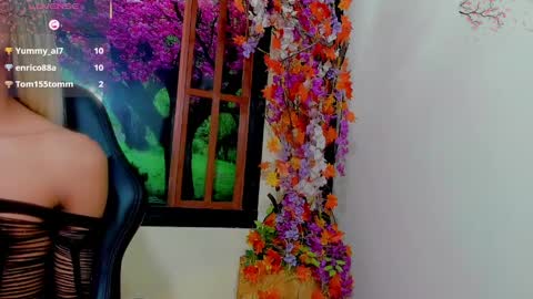Snapshot of karol_vanessa__ chatting on 04/09/26, 10:31 karol Vanessa online show from 04/09/26, 10:31