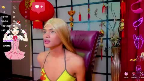 Snapshot of karol_vanessa__ chatting on 04/16/26, 10:01 karol Vanessa online show from 04/16/26, 10:01