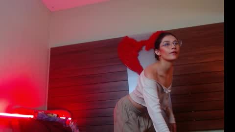 karol_yesenia online show from 10/14/25, 01:23