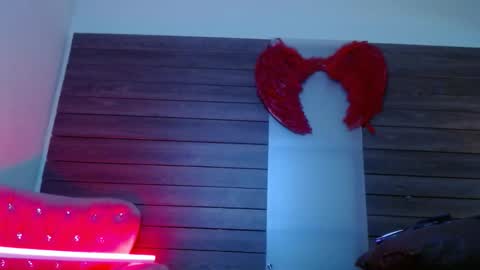karol_yesenia online show from 10/22/25, 02:28