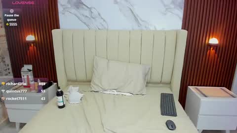 Karol and Luna online show from 02/07/25, 04:37