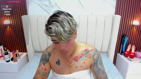 Karol and Luna online show from 02/12/25, 05:58