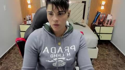 Karol and Luna online show from 09/29/25, 02:49