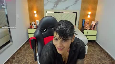 Karol and Luna online show from 10/18/25, 07:47