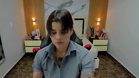 Karol and Luna online show from 11/18/25, 07:18