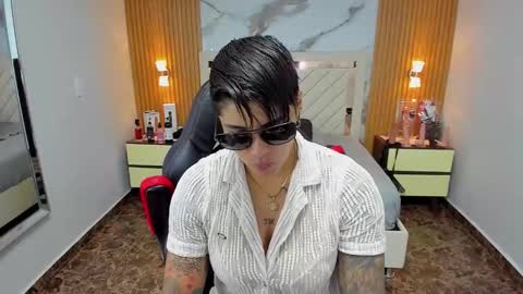 Karol and Luna online show from 11/20/25, 07:24