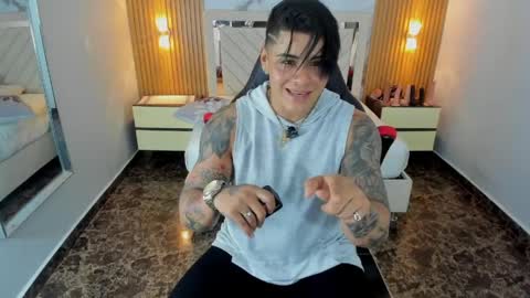 Snapshot of karolandluna chatting on 05/26/26, 07:43 Karol and Luna online show from 05/26/26, 07:43