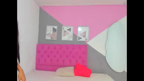 karolay_lan online show from 11/13/25, 02:49