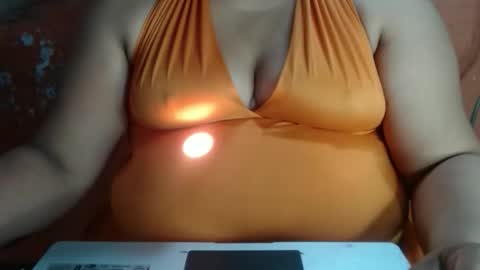 karolbb21 online show from 12/21/25, 06:48