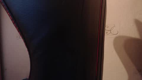 Karol  online show from 11/15/25, 10:37