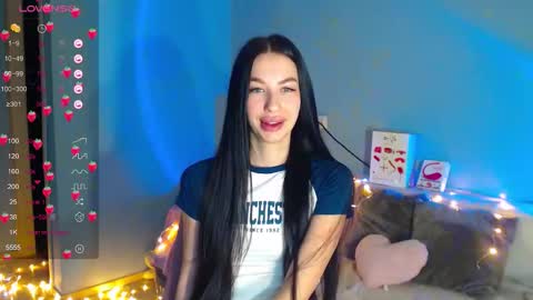 Kira online show from 09/18/25, 02:02