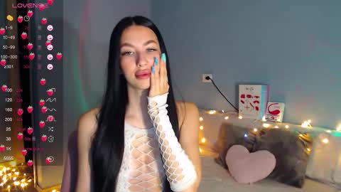 Snapshot of karolina_hottie_ chatting on 02/19/26, 02:07 Kira online show from 02/19/26, 02:07