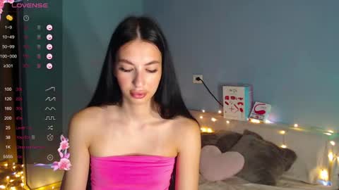 Snapshot of karolina_hottie_ chatting on 07/04/26, 02:18 Kira online show from 07/04/26, 02:18