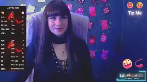 Caroline online show from 12/04/25, 07:17