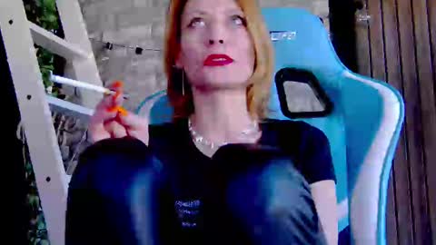 karoline121 online show from 03/04/25, 09:07