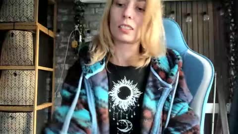 karoline121 online show from 09/27/25, 04:01