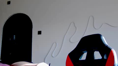 karoline121 online show from 11/21/25, 09:30