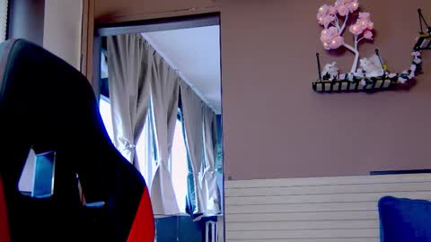 karoline121 online show from 12/23/25, 08:12