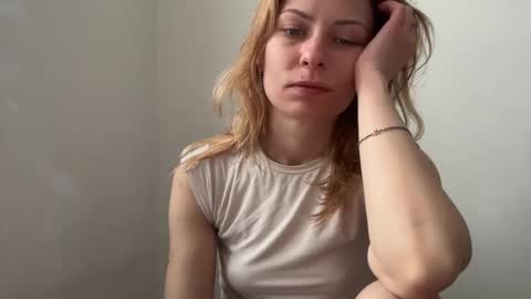 karoline121 online show from 02/18/26, 10:33