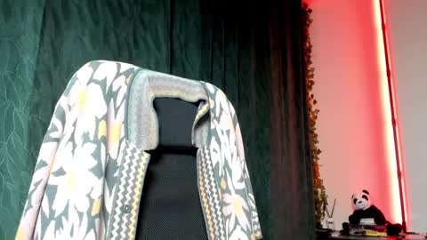 karoline121 online show from 02/24/26, 09:13