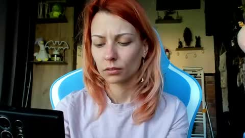 Snapshot of karoline121 chatting on 04/23/26, 05:30 karoline121 online show from 04/23/26, 05:30