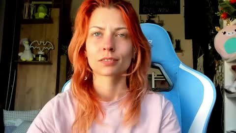 Snapshot of karoline121 chatting on 04/23/26, 12:29 karoline121 online show from 04/23/26, 12:29