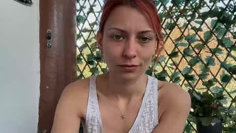 Snapshot of karoline121 chatting on 04/25/26, 01:41 karoline121 online show from 04/25/26, 01:41
